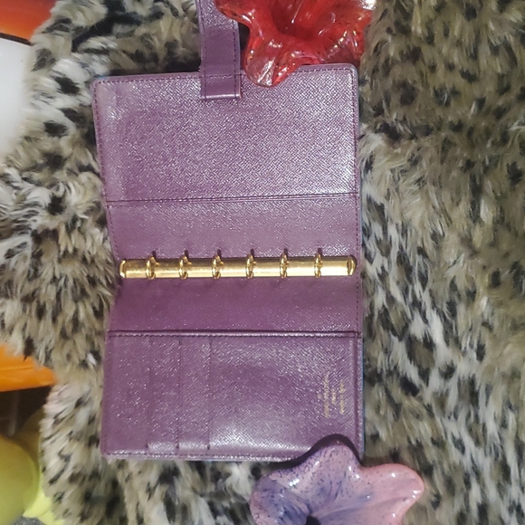 Louis Vuitton Agenda - Picture 5 of 12